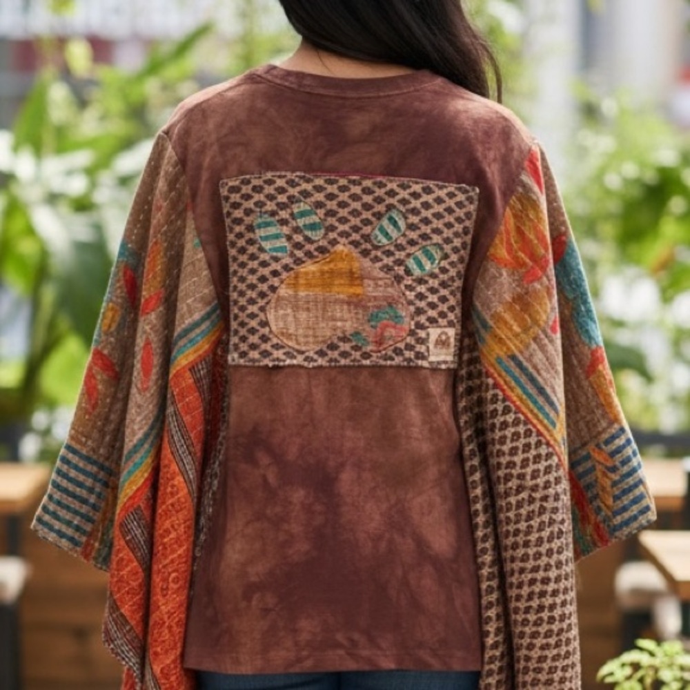 Brown Dog Print Poncho Top - Women - Picture 4 of 7